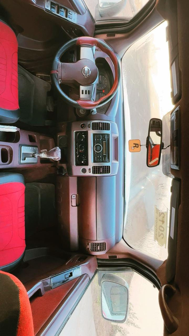 نيسان نيفارا 2012 
رقم انكليزي بغداد 
كير اوتماتيك
مكانها بغداد  السعر 110 
***********
