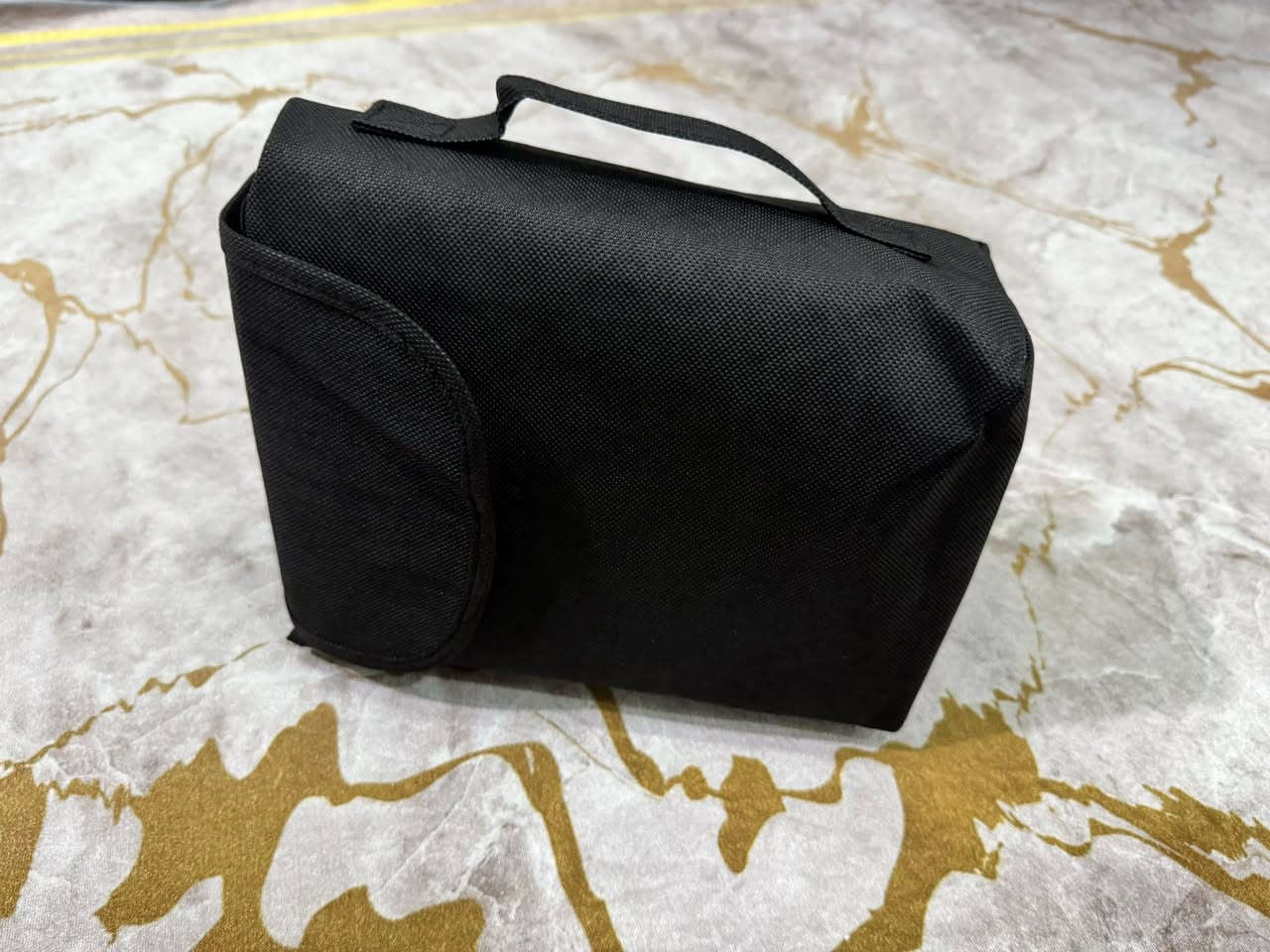 السلام عليكم ماطور نفخ موبار اصلي جديد غير مستخدم السعر 50 الف قفل 
***********
