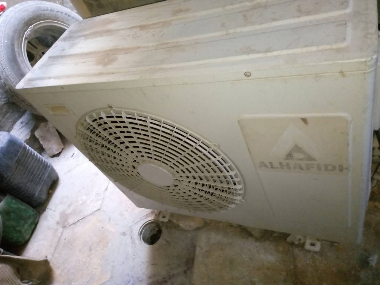 سلام عليكم سبلات لبيع (طنين) شغال سعره ب 300وبي مجال مكاني بابل الهاشميه ***********
