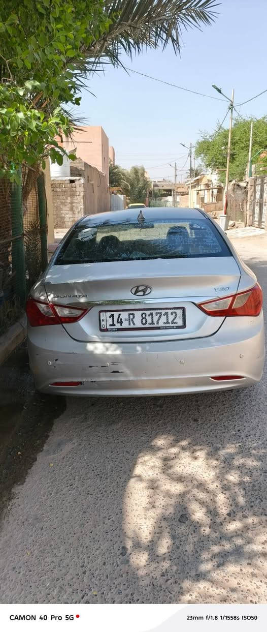 سلام عليكم من رخصت الادمن سوناتا موديل 2011 وارد كوري نص فول لون سلفري السنويه 2027 تنتهي السعر 95 وبيه مجال  باسمي بيه منضومه غاز السياره مامكفوله من الصبغ بيه ضربه بل جاملغ الخلفي الايسر  السياره جاهزه حداديه محرك مفتوح وشرط لا تبخير ولا تنغيص  كير توني شاده السياره خير من الله مكاني  بصره زبير غير متواجد على الفيس رقم الهاتف *********** الزبير, البصرة
