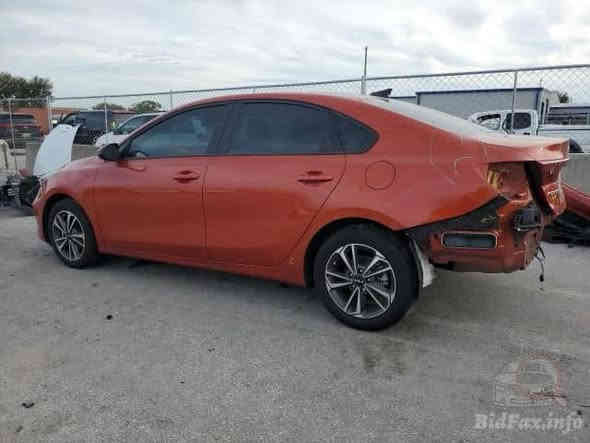 كيا فورتي موديل 2023 مكفوله من كلشي ضرر بسيط بس الطخه خفيفه بالدعاميه الوره والباقي مكفول تعتبر كلين لون مشمشي مواصفات نص رادار تحكم استيرن تحديد مسار مثبت سرعه درايف مود وباقي المواصفات معروفه الرقم بغداد وبسمي
السعر 178 المكان بغداد الجديده شارع المسبح 
هاتف ***********
