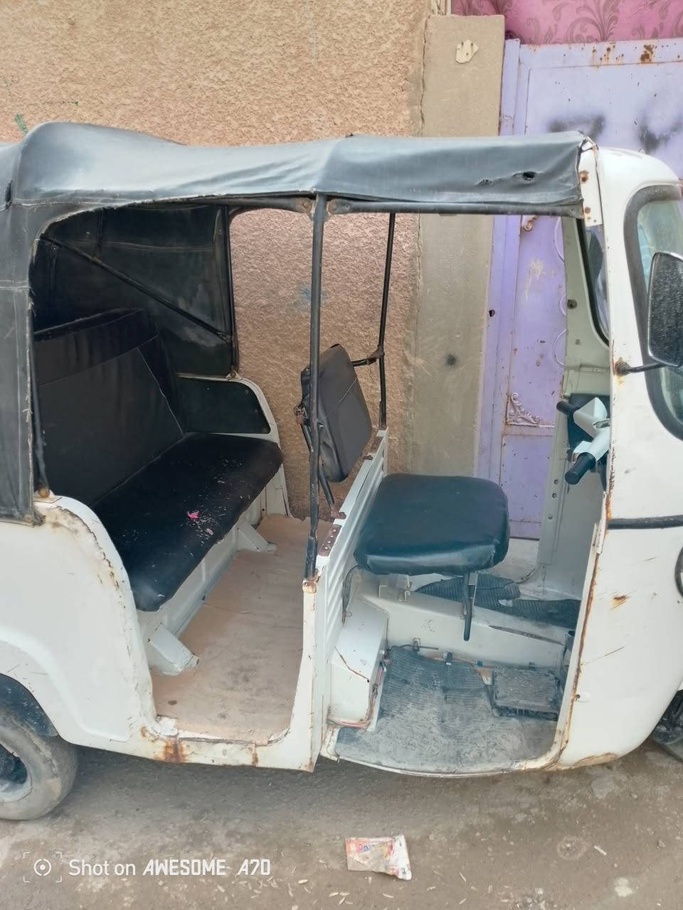 سلام عليكم تكتك بيجايو شغالة كهربائيات كاملة السعر مليونين وبيه مجال للشراي مكاني بغداد الشعلة وهاذا رقمي ***********
