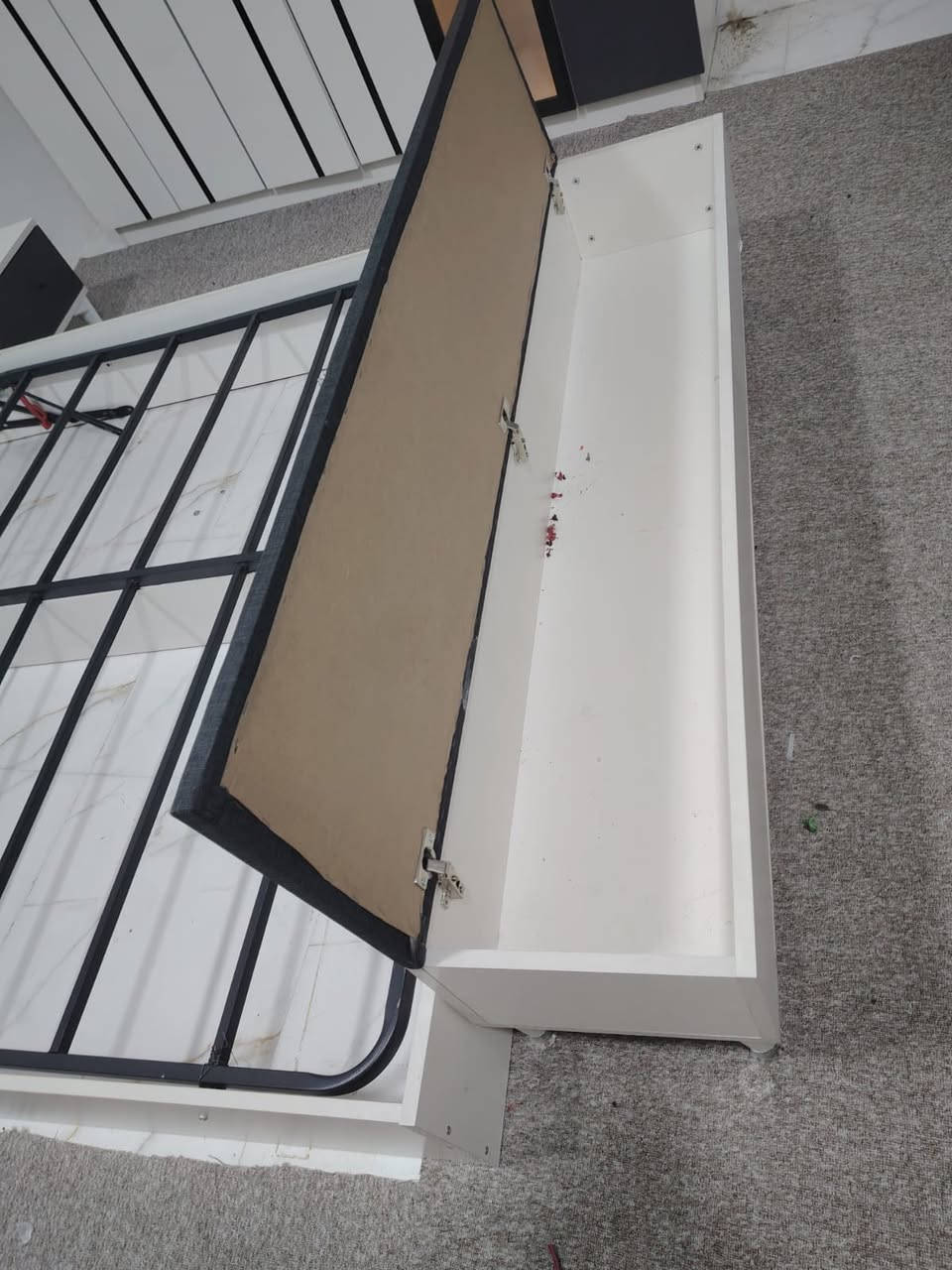 سلام عليكم شلونكم يابه 

غرفه اخشاب تركيا  اخت الجديده صارلي اربع اشهر من ماخذها  
بيها اناره بالكنتور وبالجربايه
وكلش حلوه  
السعر 550  وبيها مجال بسيط 
العنوان كربلاء اطويريج


**إذا كنت صاحب هذا الإعلان وتريد حذفه لأي سبب، رجاءا أرسل رسالة إلى الدعم الفني**