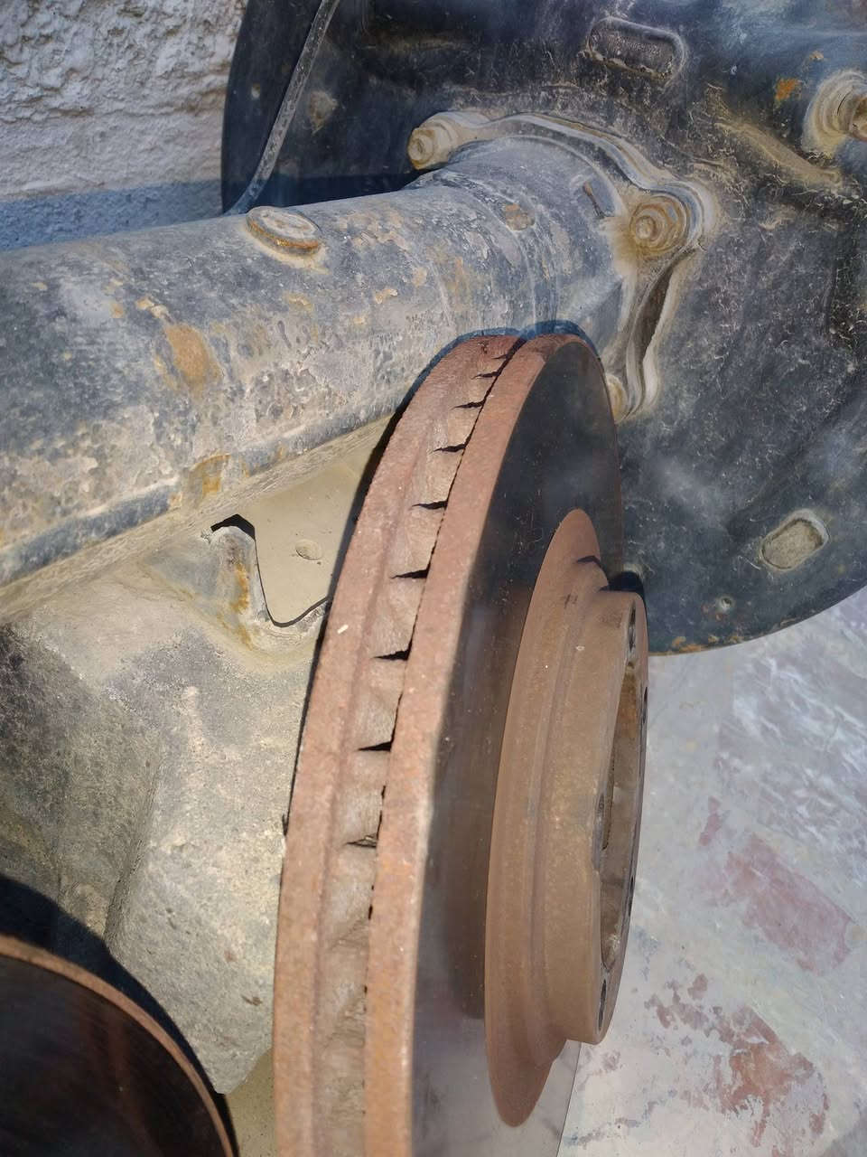 سلام عليكم شفتات عدد ٢ وفلنجات عدد ٢ ستاركس ٢٠٠٧ كلهن ١٠٠ مكان بغداد ***********
