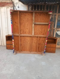 ملحقات مستعمله • كومديات • ميز تواليت