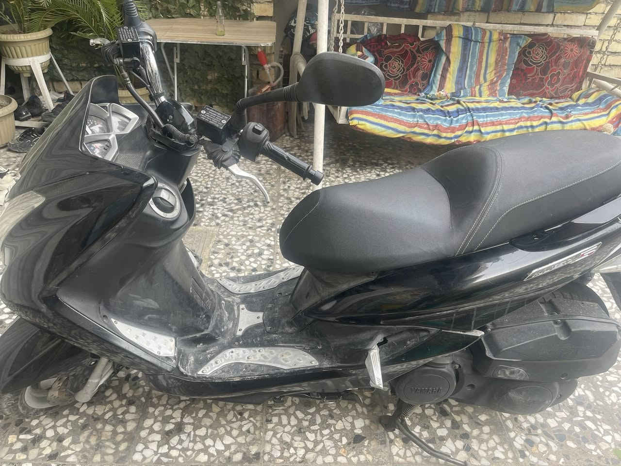 ماجسته s  
كڤراتها بلادي ونضيفه نقص بس التريشه 
للبيع سعرها 750 وبيها مجال للطيبين
للاستفسار ***********
