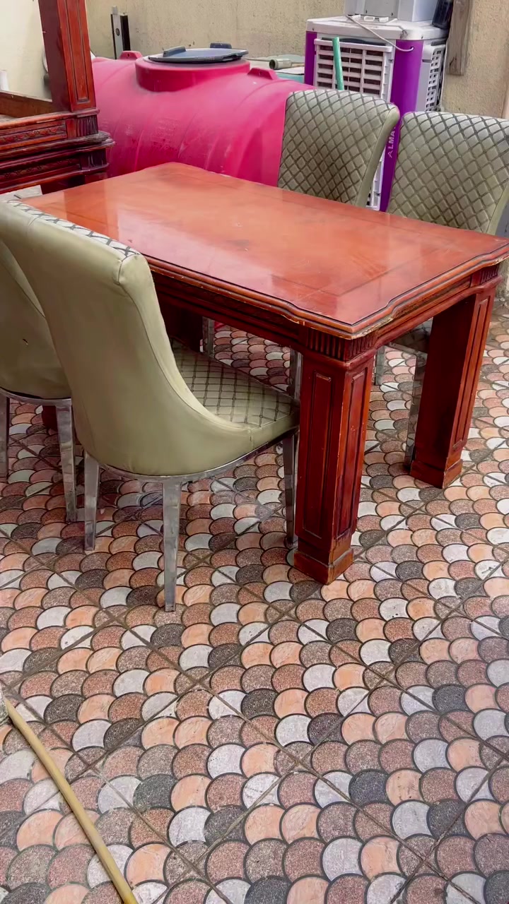 يا الله ميز طعام صاج ثقيل سعره 100
العنوان قضاء القاسم حي العسكري مقابيل مدرسه الهادي 
الاستفسار الاتصال على الرقم ***********
