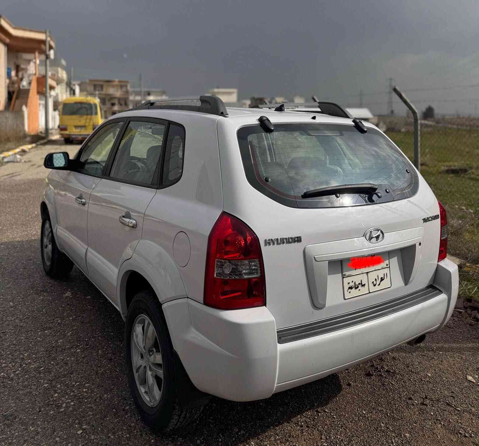 توكسان خليجي 2009 كفالة عامة مابي صبوغ دعامي الى دعامى گير محرك مامفتوح شرت كل ماشي 155 الاف سنوية ماساقط 4 سلندر 
تحويل غرامة شرت من شركة اول ايد سيارة جديد رقم سليمانية 
سعر ١٢٢$معامله قليل
عنوان سليمانية 
*********** السليمانية, العراق
