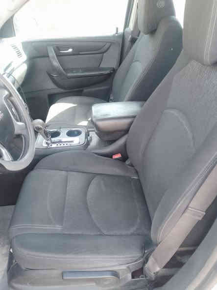 من رخصة المسؤول عن الاكروب عندي جمسي اكاديا موديل 2013 محرك 3600 ستة سلندر كير ومحرك مضمون تخم اطارات جديدة بطاريه جديده تبريد 3قطع شغال تحكم استيرن حساسات سبعه راكب سعرها 130ورقه الاتصال على الرقم *********** ابوعلي الساعدي
