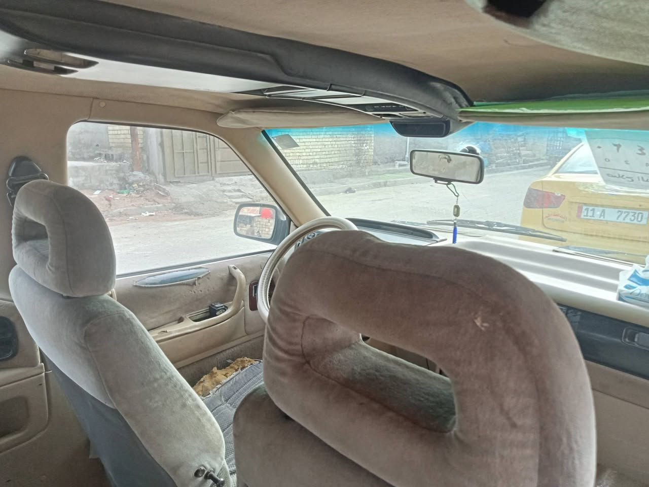 السلام عليكم دوج گلايسلر 92 محرك 3300بلادي گير محرك خير من الله رقم صلاح الدين منفيس بيها سنوية كارتون خضرة بس ما مسجلة بمرور صلاح الدين تسجيل جديد راجعت بيها ما مسجلة باقي منفيس بيها اوراق طبق الأصل منفيس راجعت بيها وعفتها باصلاح الدين يريدون راعيها أبو المنفيس لو أبو السنوية يسوي تعهد ويبصم وتتسجل ابيع هلموجود أو مراوس راس براس بيع 18 وبيها مجال قليل مكاني بغداد بلديات رقم *********** بيه وات ساب ذكرت كل شي
