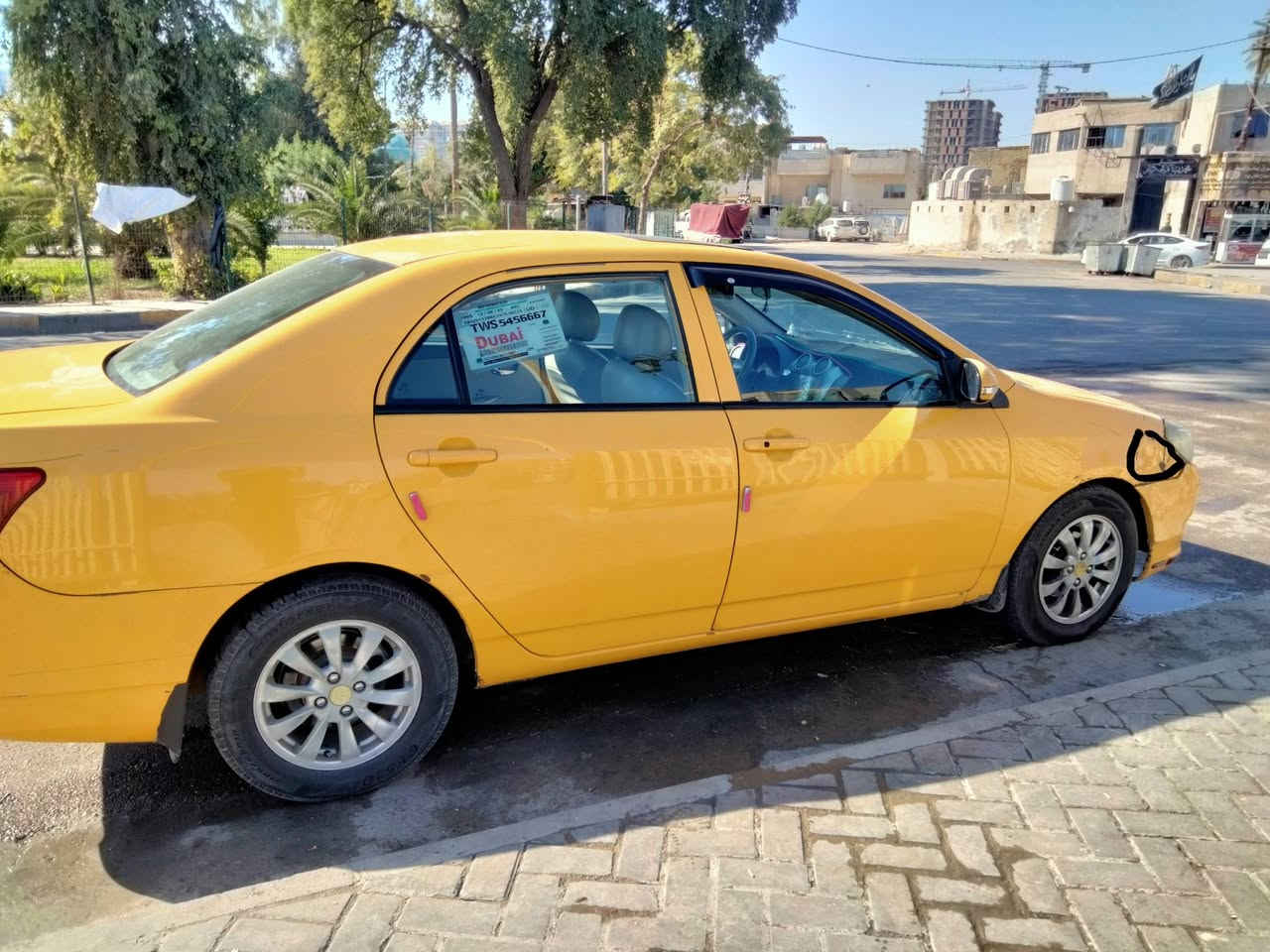 سياره جاهزه موديل 2016 بي وي دي جي 3 بصمه فتحه سلايت كشنات جلد شاشه وكاميرا حساس خلفيه سياره جاهزه وكامله مكينه الجديده كير جيد جداً تخم تاير باتري جديد سياره باسمي سنويه ما ساقطه لغايه 27 سياره لا صبغ ولا ضربه ولا مبدل بها شيء سياره بلاديه عده طخه كد شبر محدد مكانه السعر 58 وبيها مجال الطيبين. *********** مكاني بغداد
