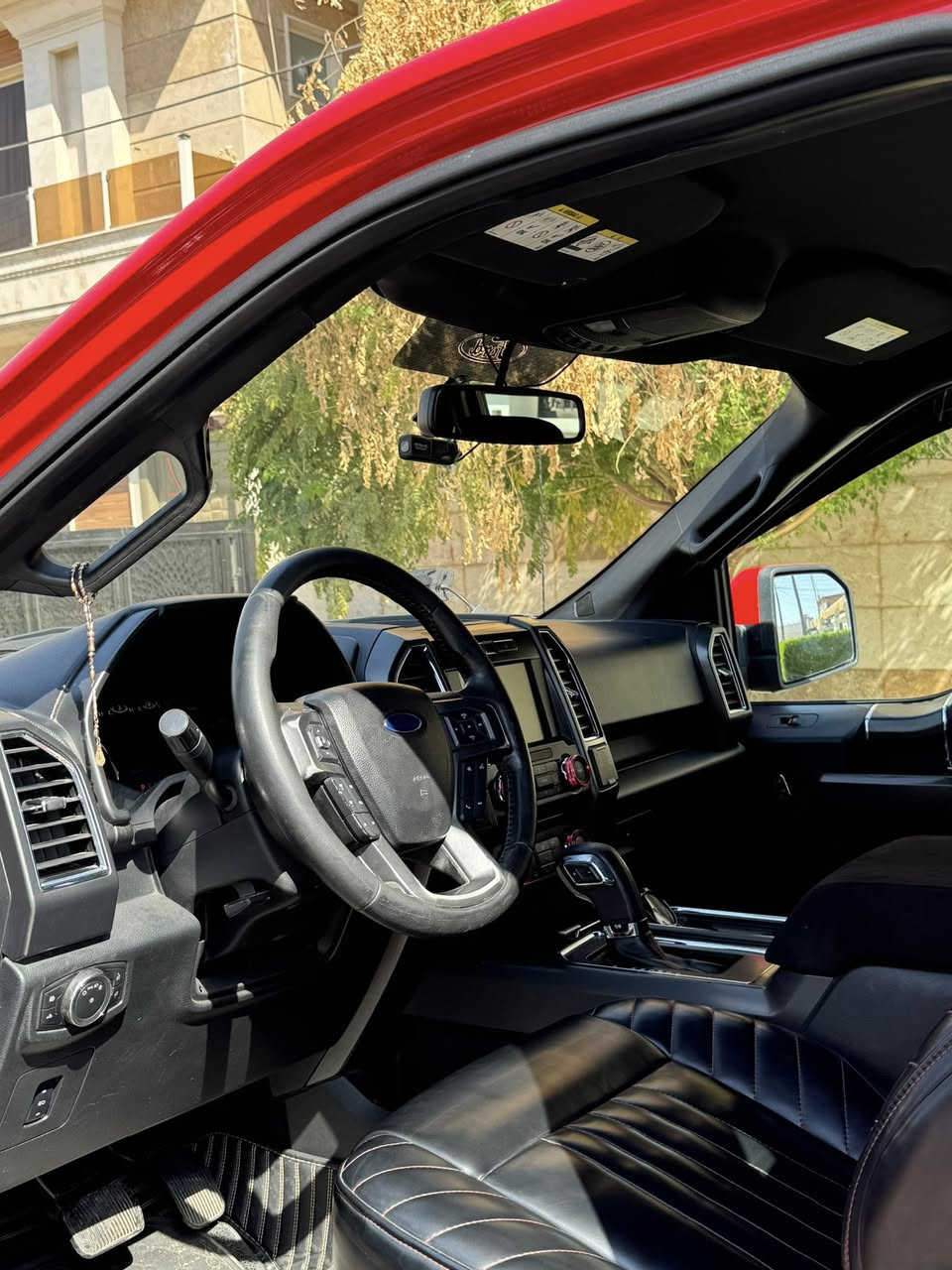 فورد F150 خليجي. شريكه نيڤا فورويل گير بل كاع مو تعليك
كشنات جلد كهرباي بدون ارباك بيها سونر
بدون ضرر بدون صبغ كير محرك بشرط     
موديل 2016
ماشية 180 كيلو
محرك 8 سلندر بشرط صرف نفخ 
سنوية تنتهي 2028.                       سعر215مجال مرواس اوبيع
دبل سويچ سيار احله من الي بل صور
بودي قصير  وباب كبير
فول مواصفات مكفولة حتى من دعاميات 
رقم اربيل سيار بيها منضومه غاز 100لتر شغل اربيل ضمان5سنوات ////وكاله تحويل نفس اليوم
عنوان السيارة اربيل مرواس او بيع *********** وتس اب
