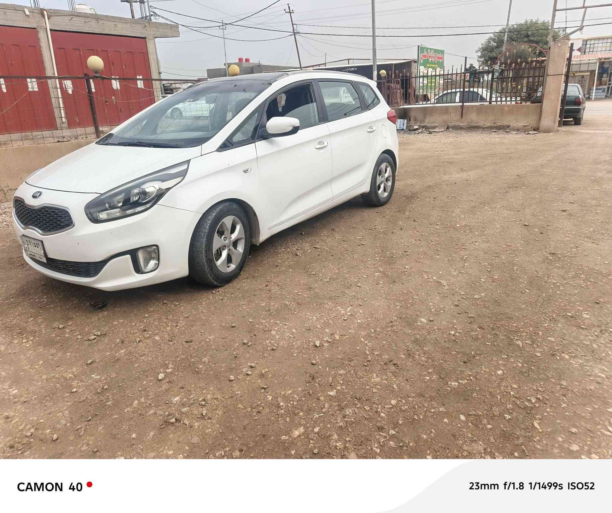 السلام عليكم كيا كارنز 14 سياره جاهزه مكينه 2000 ما مفتوحه حداديه جديده سنويه لل 27 تريد مداور او وكاله  سياره بيها صبغ بل لهلال وشويه بل باب الئخير جهت العبري بي كارتين  مكان ديوانيه قضاء المهناويه سعر 135 بيها مجال ***********
