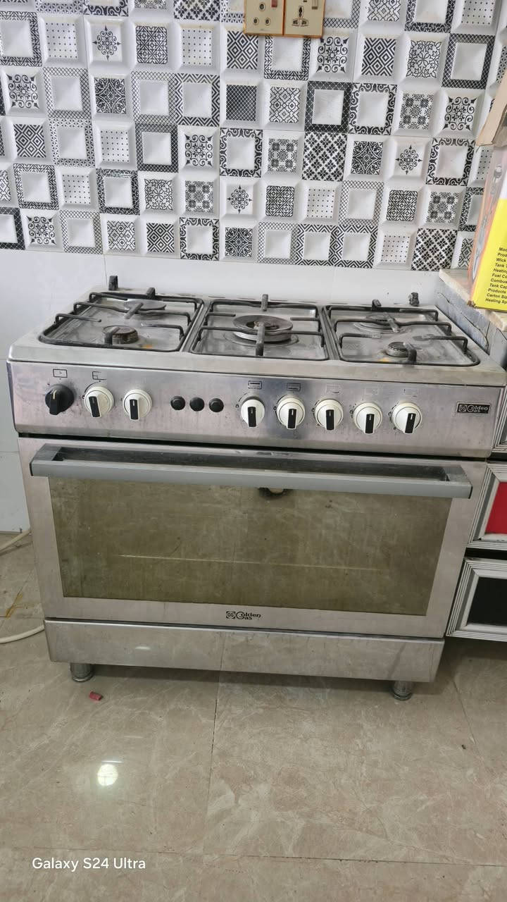 غراض منزليه مستعمله للبيع ديوانيه عروبه سعر 800 بيهن مجال ابيع شلع 
***********
