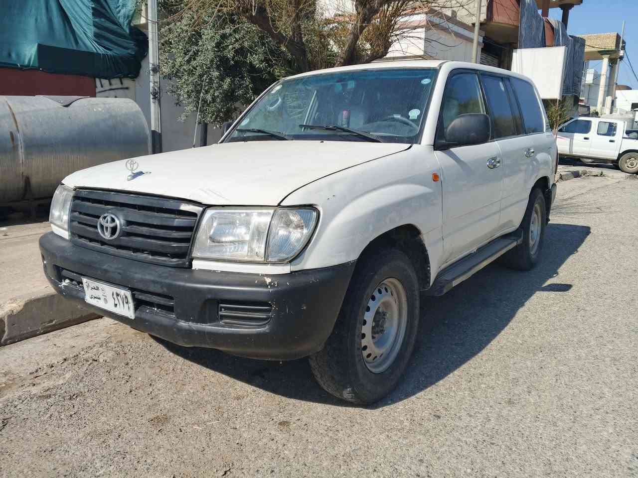 مؤنيكا بؤ فرؤشتن
مؤديل 2004
ده شپول به رز 
كيرو مه كينه ى به شه رت
عام بؤياخه 
ئارم دهؤكه 
78كه ميك مه جال 
***********
***********
