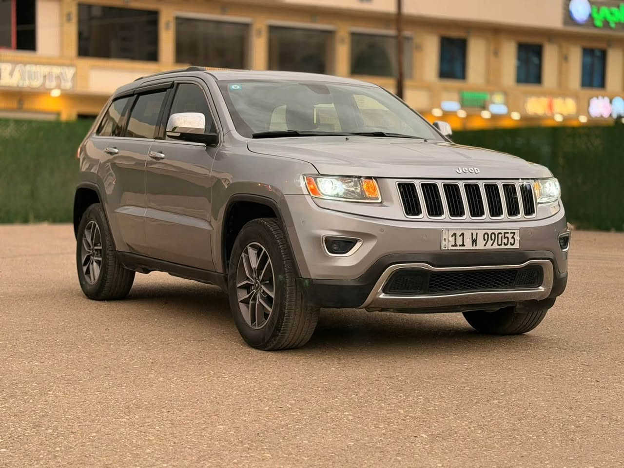 لام عليكم جيب موديل 14 فول مواصفات 
كلشي موضح بالصور سونار موجود 
السيارة تحويل ثاني يوم 
مكان السيارة بغداد الدوره البوعيثه 
*********** السعر 145 وبيه مجال
