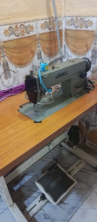 جاكي • مكينة صناعية • درزة مستقيمة
