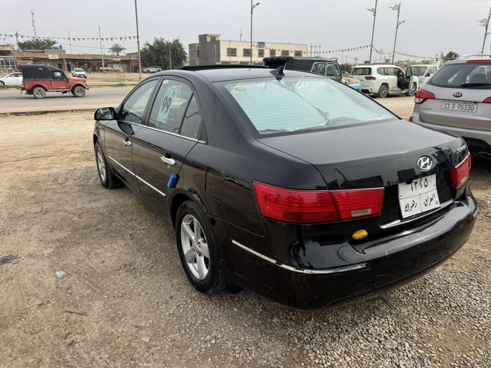 سلام عليكم سوناته 9 مريكي كلين بدون حادث صبغ جاملغ 
وباب بدون داخل شرط سونار 
مكينه ٢٤٠٠ دوش مكين وكير وحداديه وتبريد وتخم تاير كله جديد تريد وكالة تريد تحويل ٩٥ وبه مجال واسط الحفريه ***********و***********
