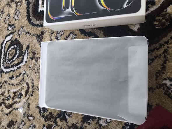 للبيع ايباد 11 برو M4  ..2025 
ذاكره 256 
استخدام لغرض الدراسه لمدة 4 اشهر فقط 
البطاريه 100 % 
ملحقات كامله 
وياه هدية لزكة وحافظه 
السعر مليون و100 وبي مجال 
الجهاز اخو الجديد***********
