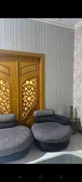 بيت للبيع البراضعيه طابو زراعي صرف المساحة ١٤٥ السعر ٢٤٠ مليون  البيت مؤجر بمبلغ مليون عرض الشارع ٩ م بناء ٢٠٢١ للاستفسار ***********
