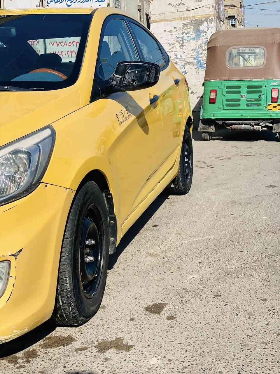 سلام عليكم اكسنت وارد أمريكي موديل 15حادث جاملاغ وبنيد  رقم بغداد  السعر 85 بغداد مدينه الصدر ***********
