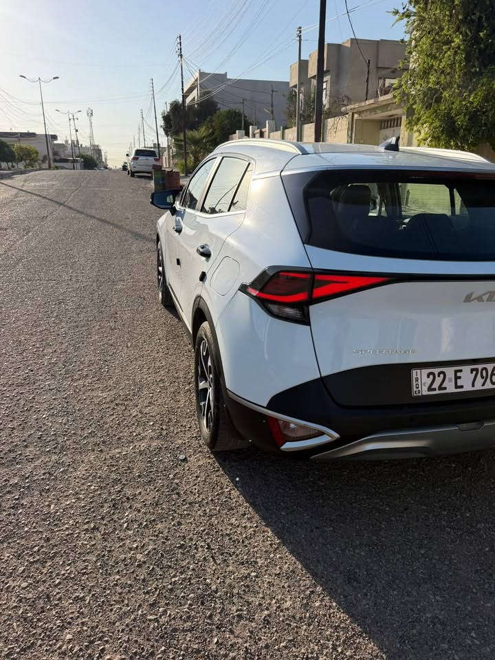 كيا سبورتج ٢٠٢٢ خليجي
السيارة ماشية ١٢٣ الف كيلو 
مواصفاتها نص فول 
بيها تعديل بارد براس البوند مكان العلامة فقط 
للاستفسار : ***********
