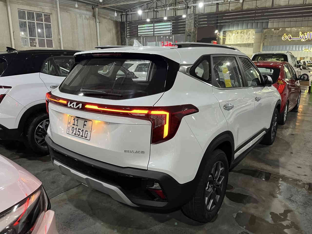 ✨ روعه المحتسب ✨  
كيا سيلتوس  
الموديل: 2025 (خليجي)  
المحرك: 4 سلندر 1500cc DOHC  
العداد: صفر كيلو متر (زيرو)  
الضمان: 5 سنوات  أو 100,000 
كم الصيانة: سنة أو 20,000 كم  
المواصفات:  اوتو هولد   مانع انزلاق    Mode drive    • سقف بانوراما  •  عدادات شاشة متصلة  •  تشغيل بصمة ودخول ذكي  •  حساسات خلفية  •  وسائد هوائية 2  •  هاند بريك بصمه   •  شحن موبايل لاسلكي ومساحة تخزين واسعة  
📍 العنوان: معارض البياع – شارع الوسط 📞 الأرقام: *********** / *********** 🚗�   #روعة_المحتسب #هونداي_كريتا #كريتا_2024 #سيارات_العراق #معرض_سيارات #سيارات_زيرو #فول_مواصفات #بانوراما #بيع_وشراء_السيارات
