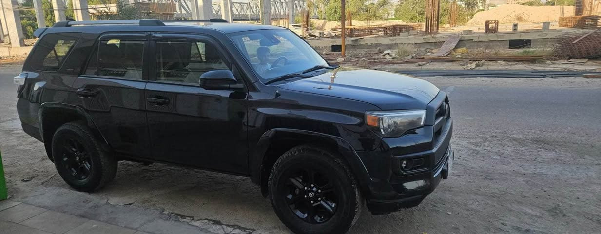 تويوتا فور رنر 2021
7 راكب
رقم بغداد تحويل نفس اليوم
مكان السيارة بغداد-شارع فلسطين 
كشن السائق كهربائي
تحكمات ستيرن كاملة
صدر جديد+إطارات جديدة+إدامة دورية+بانزين محسن
محرك 6سلندر 4000

الحادث جاملغ امامي من جهة الراكب المجاور للسائق + بنيد مبدل 
الدعامية مبدلة لفئة الليمتد للرغبة
السيارة جاهزة للبيع

السعر  29،000 دولار
رقم الهاتف *********** بغداد, العراق
