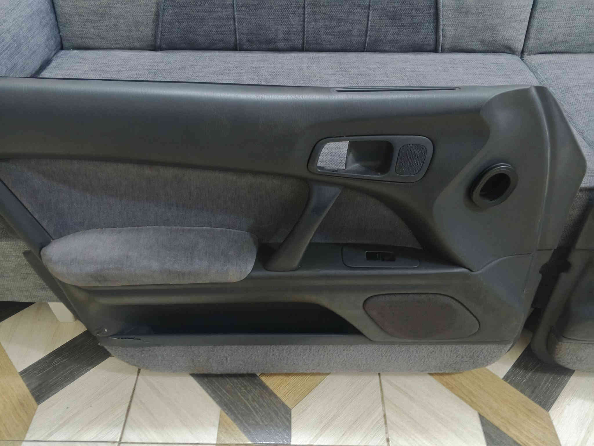 سلام عليكم غراض بطه كله حاويه مكان ميسان ***********
