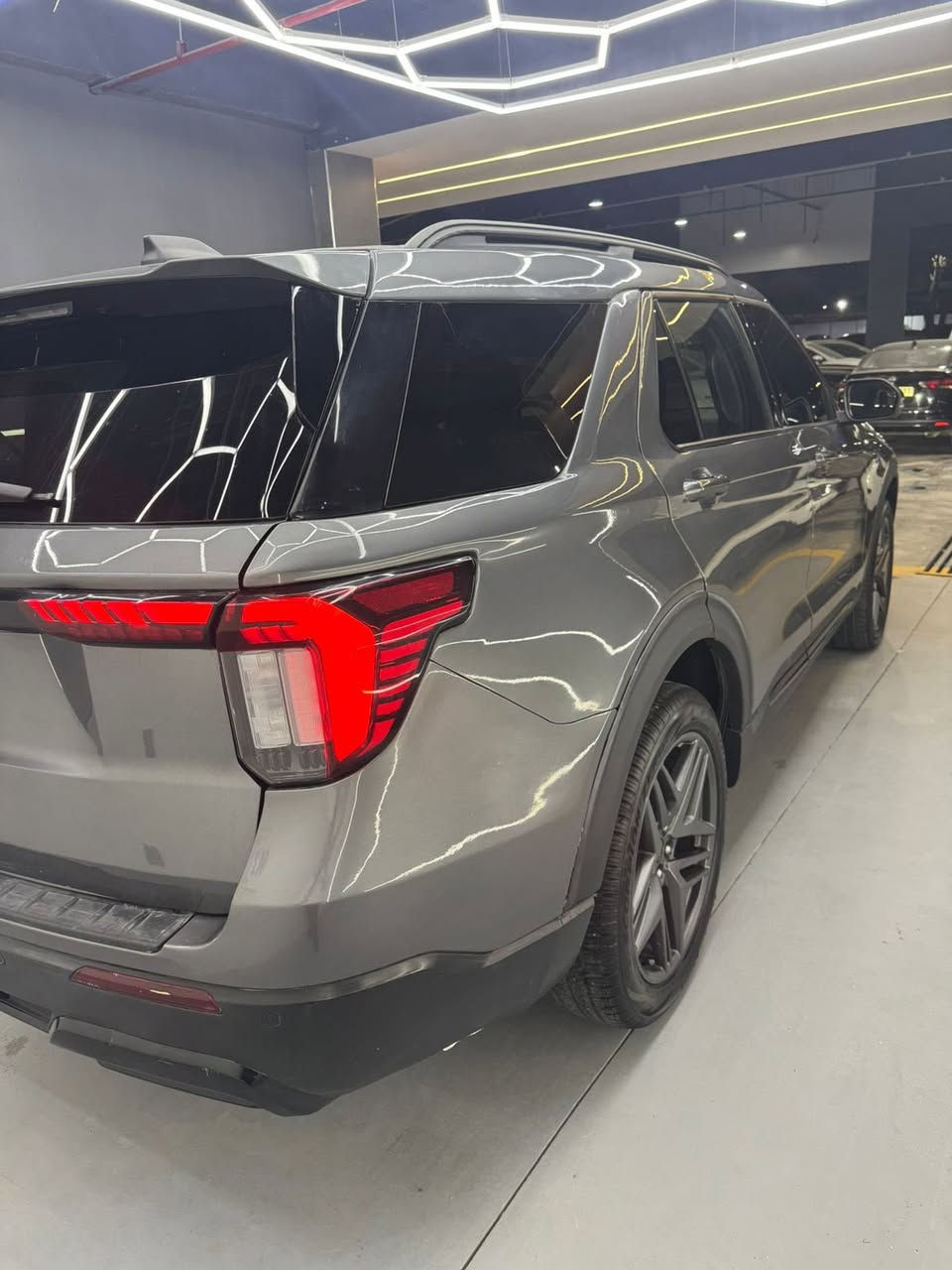 فورد اكسبلورر ٢٠٢٥  st line
ماشی الف میل فقط
فول فول مواصفات
سعر ٢٩٠$ 
1FMUK8KH6SGB60726
***********
