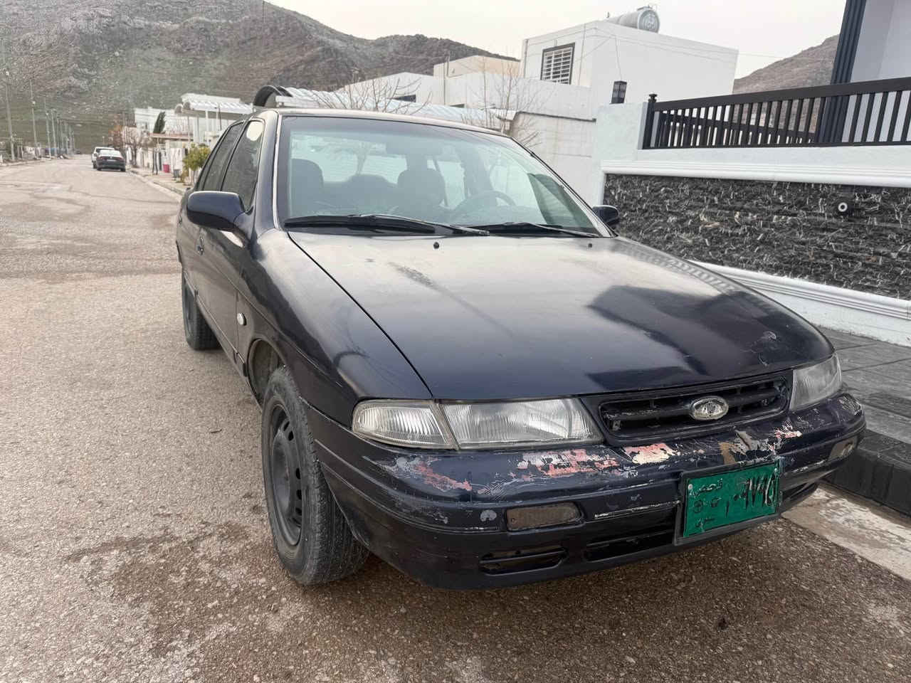 کیا سیڤیا مۆدێل ١٩٩٣ 
گێڕ ئۆتۆماتیکی ٨وبەخ 
سبوغ عام کراوە بەس سەقفی بەشەرتە 
پلاک و فیت پەمپ و نۆزڵ و مەسفیەی تازەی لەسەرە 
لایتەکانی بەرز و نزم ئەکرێت هەر چوار جامی کارەباییە
سویچ کۆنتڕۆلە  قفڵ مەرکەزیە سپێری تازە 
تەبریدی گەرمی هەیە 
کەمێک ڕۆنی لێ ناچێت 
٣ساڵە لای خۆمە 
شوێن ڕانیە
ڕەقەم:*********** رانية, السليمانية
