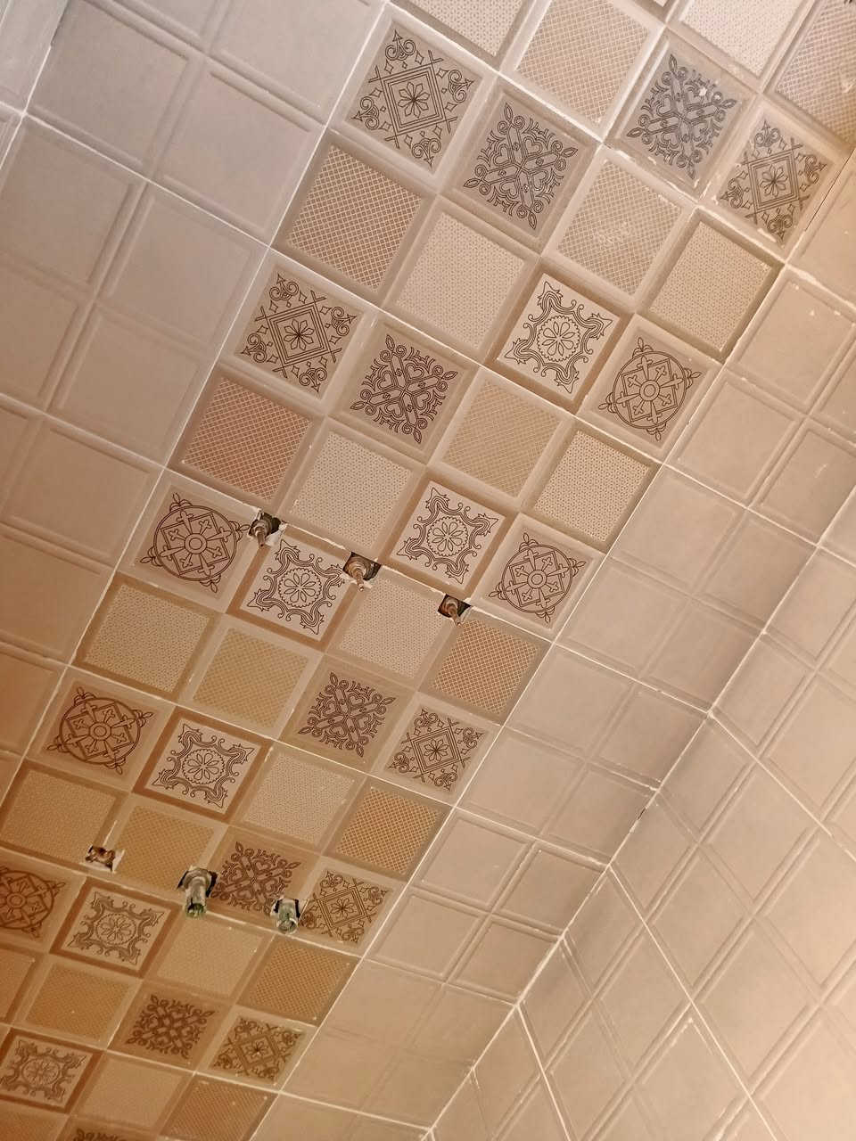 بتوفيق من عند الله نقد واقساط 
عمل وتشطيبات كافة  السراميك ولباخ وبياض وديكورات بما يرضى الله 
استلام مهندس ودقه بالعمل 
وعمل مستمر لاكمال العمل 
***********
