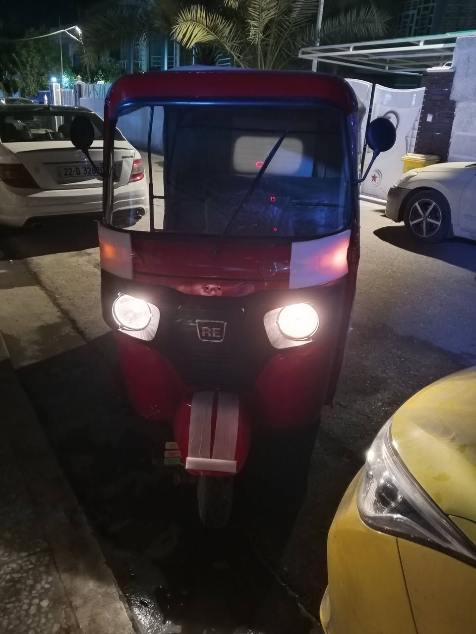 السلام عليكم تكتك للبيع موديل 18 شهر 12 تكتك معمره دوسات وكاعيات أوراق المصطفى اب اسمي بيه مكينه مال 20 لاتنقيص ولاتبخير كهربائيات كلهن شغالات تكتك اتكفله من اي شي دوشمه جديده بلكات و فلالتر لاستيكات مال درام شفت وجادر وجامه وقمجيات كلهم جدد مال شركه اصليات  بريك با مكان كبل للشارع ربع ما تصرف عليها واني با خدمة العنوان بغداد الشعب رقم *********** هاذا رقمي اتصل وتشلع عيني واني با خدمة اخوان
