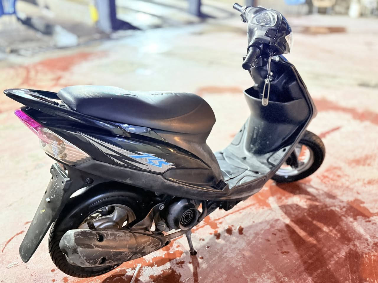 دراجه ماكس عدله جديده الدراجه ما ناقصه شي حاويه صاله شهر وشويه ونازله موديل 2008 مكاني كربلاء سعره مليون و 100 وبيه مجال ‭0770 189 2813‬
