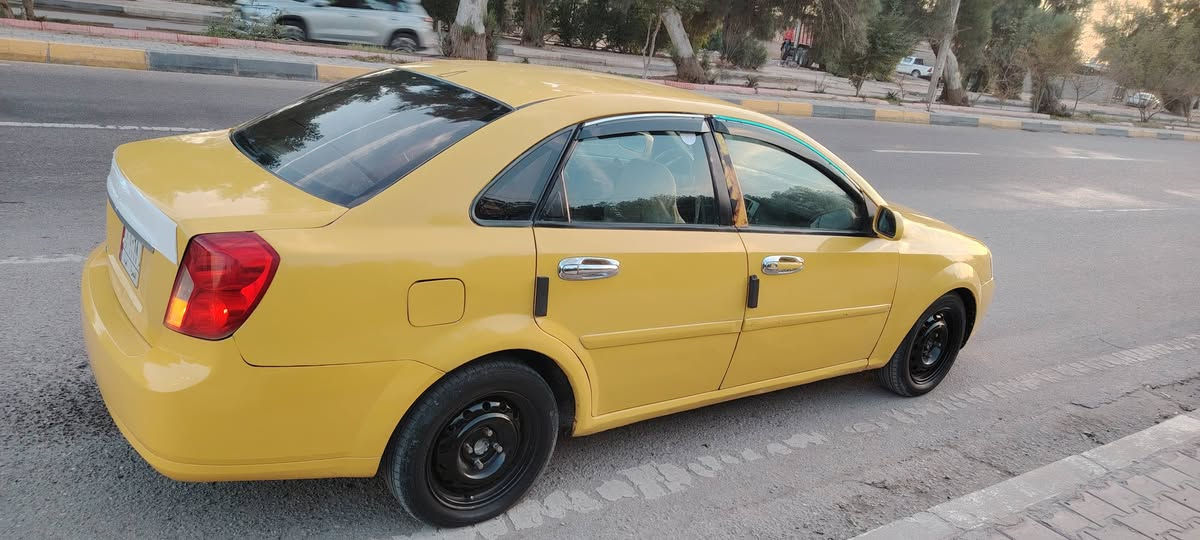 السلام عليكم
اوبترا 2009 سنويه لغايه 2027
مكينه وكير جدد توني مبدلهن
صبغه جديده كلشي شغال بيها. 
بيها تبديل باب السايق اثر خياس
السعر 55 مكاني الزبير
***********
