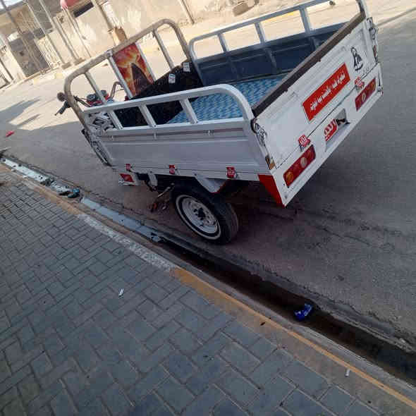 سلام عليكم للبيع او مراوس دايون 21بيه حادث بس(درع جه الكير بصيط) المحرك شغال وناعم كير اكسن كبس ضيف 
تواير ابو خطه جدد سعر مناسب 
***********
سماوه قضاء الخضر
