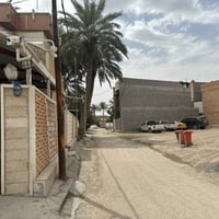 دار للبيع المكان حي الوحده طابو صرف المساحه 210 الطابق الاول يتكون من ...