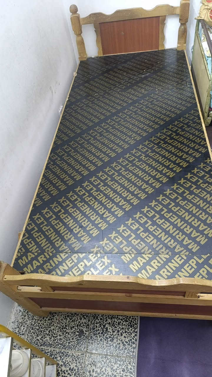 جربايه نظيفه مابيه اي كسر سعر 30
مكان الدورة شارع الصحه

+964 771 356 6691
