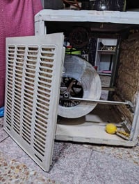 مبردة حجم ٢ ونصف. بدون خياس جاهزة. حلفات جدد. 07775967060.الرقم مغلق و...