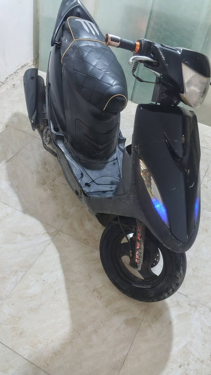 دراجه ماكس عدله حلوه معدل دراجه شغاله لايتات اشاير سلف هندر كلشي شغال لا مجفته ولا شي سعرهه 450 العنوان كربلاء البوبيات ***********
