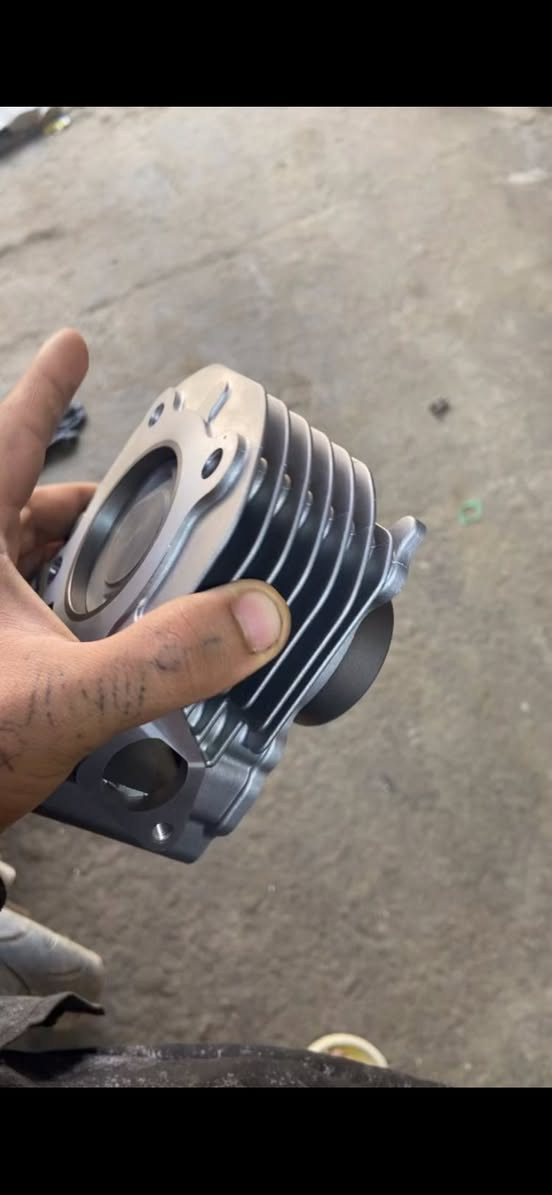 من رخصة الادمن دراجة ماكس عدلة بوشة 58  كلجات رياضي دبل خلفي سبع الوان ويلات نجمة صولنصة رياضي  بالنسبة للكفرات الدراجة كلهة موجودة انطيهن وية الدراجة شاصي مصبوغ  سعر 650 وبيهة مجال


**إذا كنت صاحب هذا الإعلان وتريد حذفه لأي سبب، رجاءا أرسل رسالة إلى الدعم الفني**