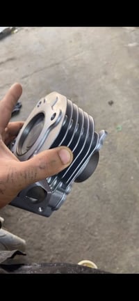 ماكس عدلة • شاصي مصبوغ • كفرات موجودة