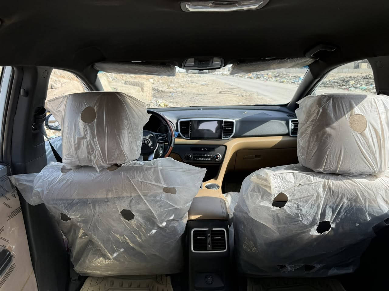 سبورتج خليجي موديل19  نص فول مكينه 2000 دوش سياره سابقا كفاله عامه بيها حالياً بيها طخات موضحات يرادلهن صبغ وبيها صبغ بنيد وجاملغ ماشيه 77 الف ابيعها على وضعها كير مكينه حداديه كله مكفول تخم تاير سعرها 135 مجال قليل عنوان سياره بغداد ***********
