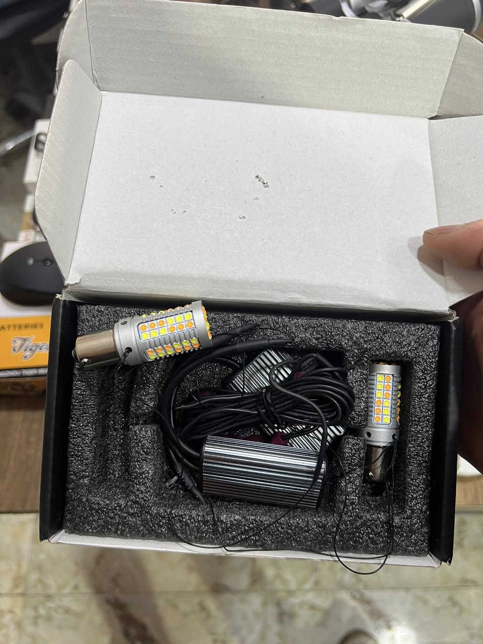 زنون سيارة 4 زوج 
30 ألف كلهن


**إذا كنت صاحب هذا الإعلان وتريد حذفه لأي سبب، رجاءا أرسل رسالة إلى الدعم الفني**