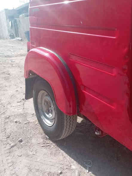 سلام عليكم تكتك للبيع مديل 18 داخلة بل 19 مرقم لوحة وسنوية بسمي تحويل ثاني يوم السعر 4300 العنوان فلكه حي نصر/***********/
