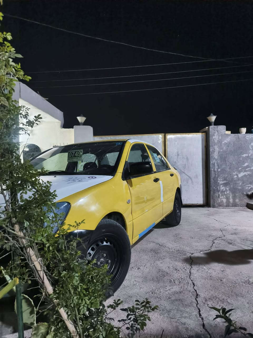 2010 كير عادي 
محرك وكير جدد 
صدر امامي خلفي جديد 
منضومة تبريد جديد 
تخم تاير 
السعر ٦٠ بيها مجال بسيط
رقم قادسية باسمي مكاني بغداد 
***********
