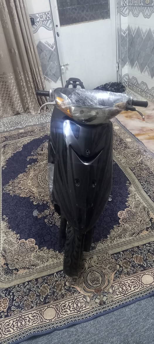 عصفوريه ٦٠ ياباني دراجه كامله سعر ٢٥٠ بغداد الشعله ***********
