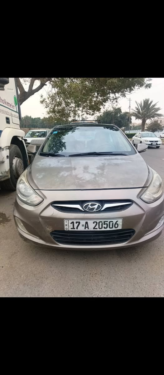 اكسنت خليجي 2015  سياره. جاهزه ونضيفه مابيها ي نقص ورقم دولي استفسار ***********
