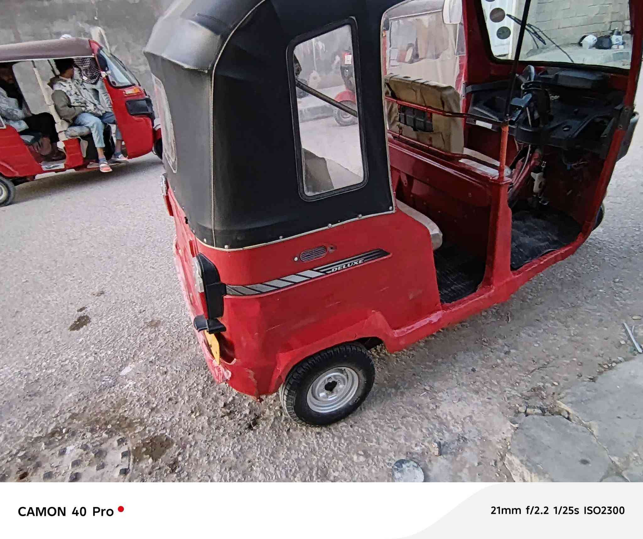 سلام عليكم تكتك للبيع تي فيس مديل 18طالعه ب 19تكتك نضيفه مكينه حلوه اوراق بسمي السعر 2600وبيه مجال مكاني كربلاء حي شهداء موضفين ***********مامواجد ع فيس
