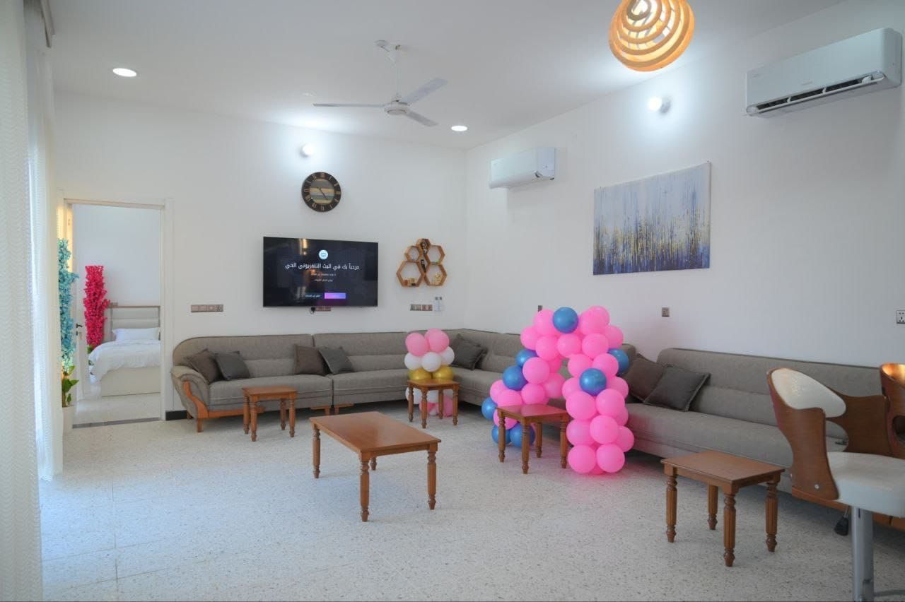 متوفر حجوزات طيلة ايام العيد المبارك
للتواصل واتساب :***********
